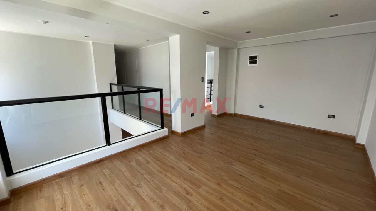 Vendo Duplex En Esquina Urb El Dorado Sachaca - 2