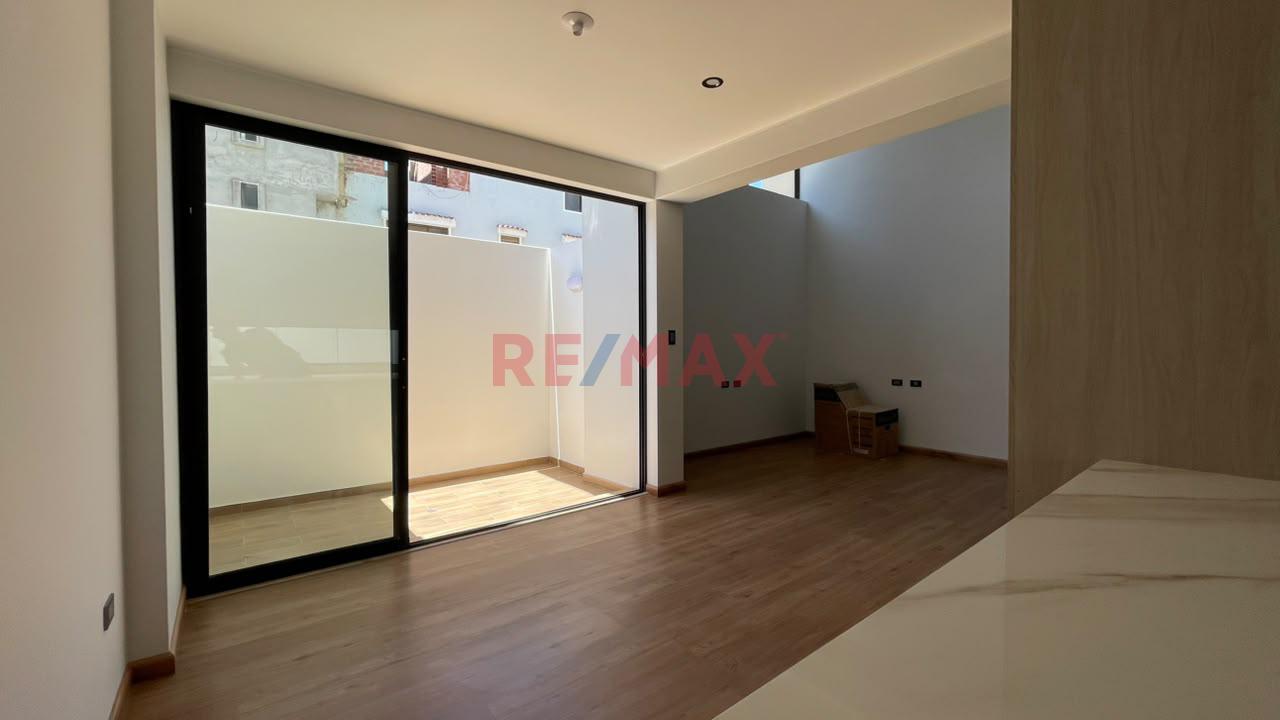 Vendo Duplex En Esquina Urb El Dorado Sachaca - 12