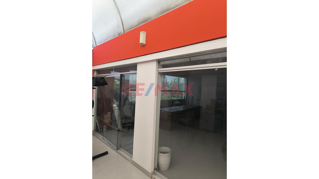 Alquiler De Oficina En Av Principal De Alto Transito