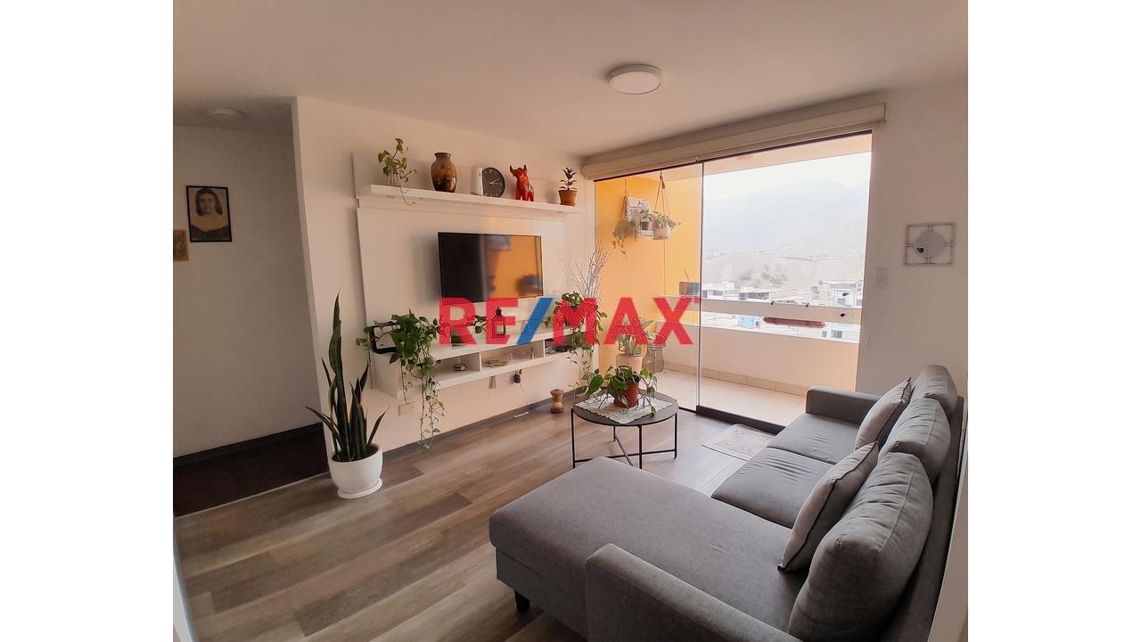Se Vende Departamento De 74 M² + Estacionamiento