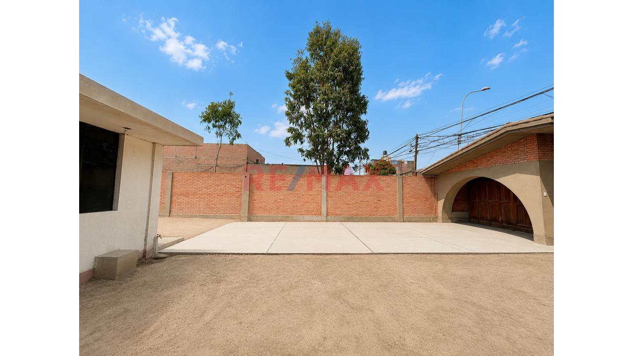 ¡Oportunidad Para Constructoras!  Terreno De 1,645 M² En La Molina Con Alto Potencial De Desarrollo — foto 2