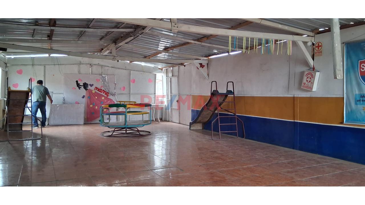 Local Comercial En Venta En San Juan De Lurigancho - 16