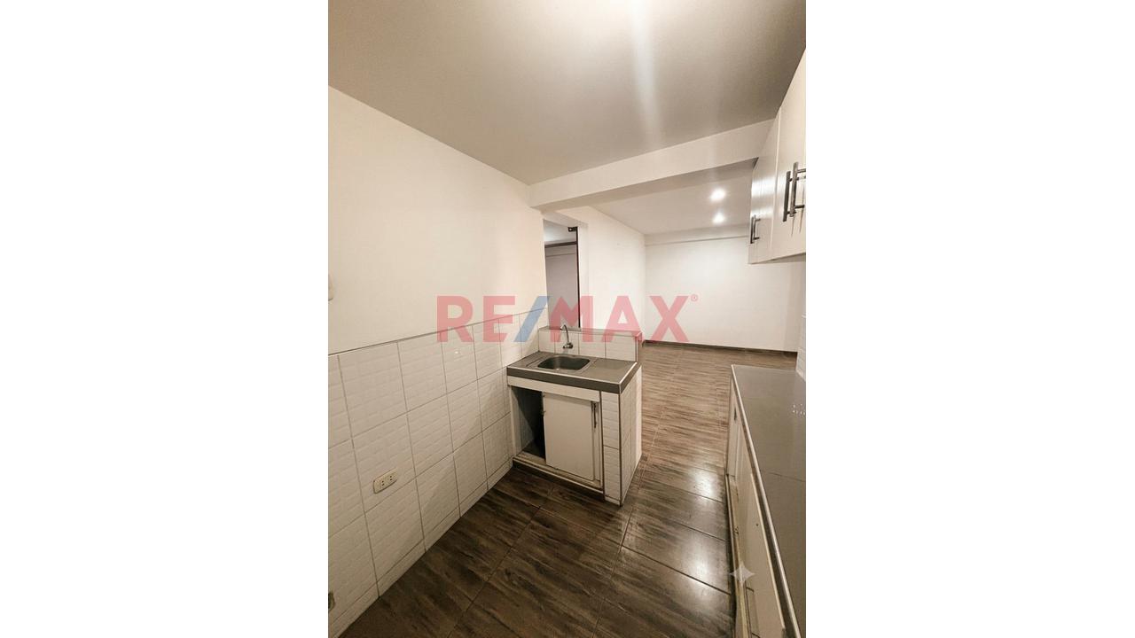 Venta De Edificio Multifamiliar Con Locales Comerciales | Urb. Santa María – Carabayllo - 19