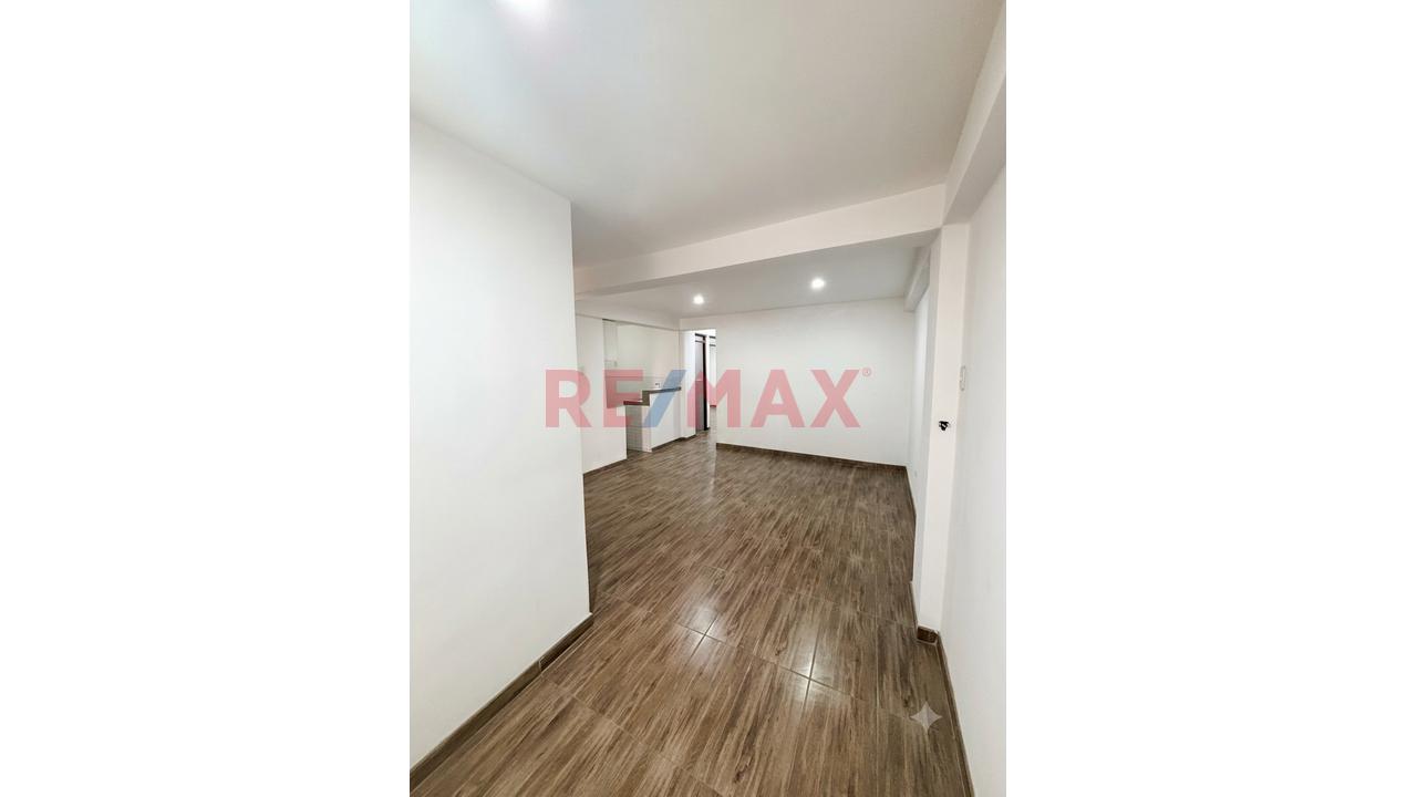 Venta De Edificio Multifamiliar Con Locales Comerciales | Urb. Santa María – Carabayllo - 11