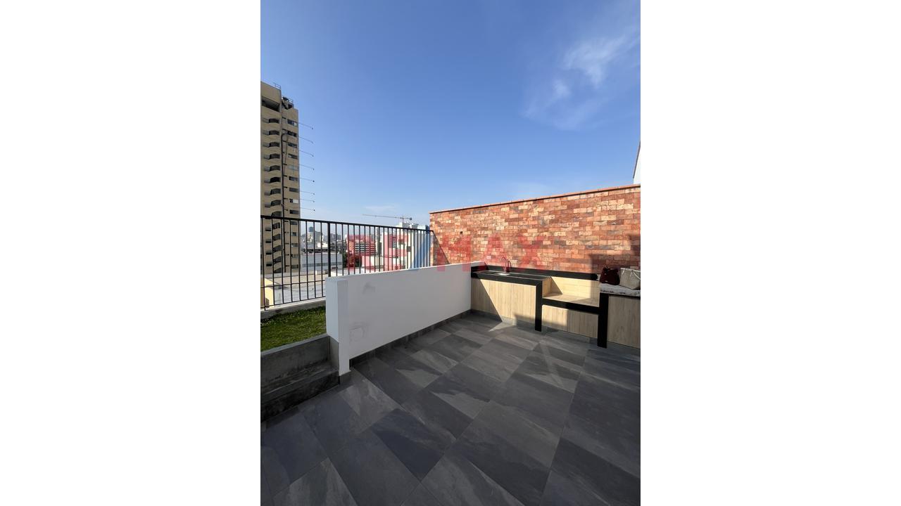 Duplex De Estreno Con Terraza Y Áreas Verdes En Zona Céntrica De Miraflores — foto 4