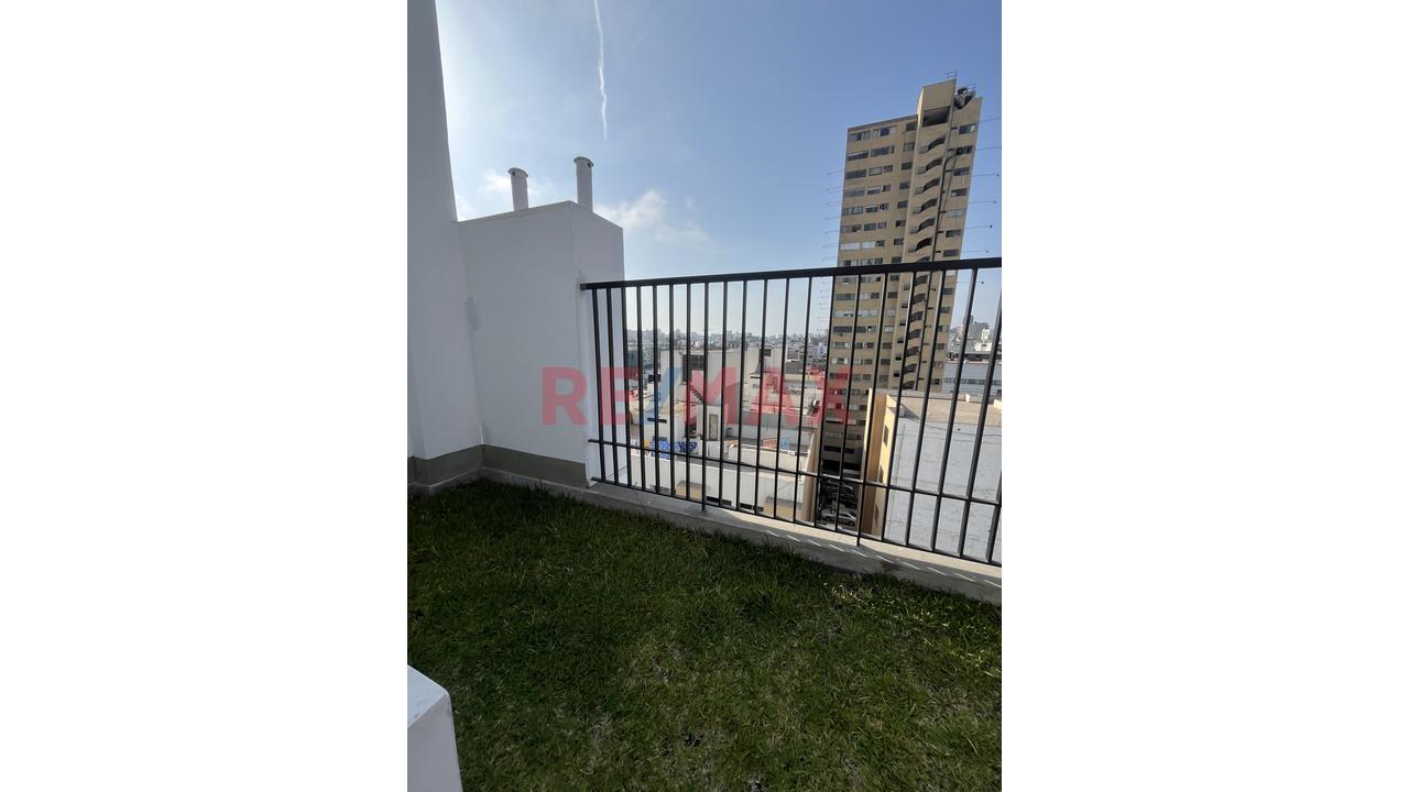 Duplex De Estreno Con Terraza Y Áreas Verdes En Zona Céntrica De Miraflores — foto 5