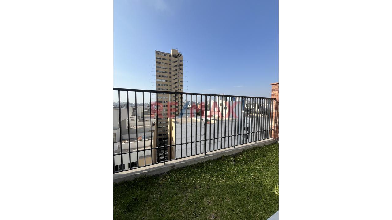 Duplex De Estreno Con Terraza Y Áreas Verdes En Zona Céntrica De Miraflores — foto 3
