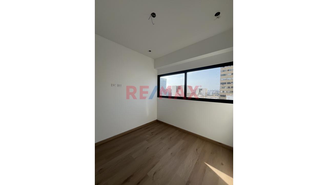 Duplex De Estreno Con Terraza Y Áreas Verdes En Zona Céntrica De Miraflores — foto 2