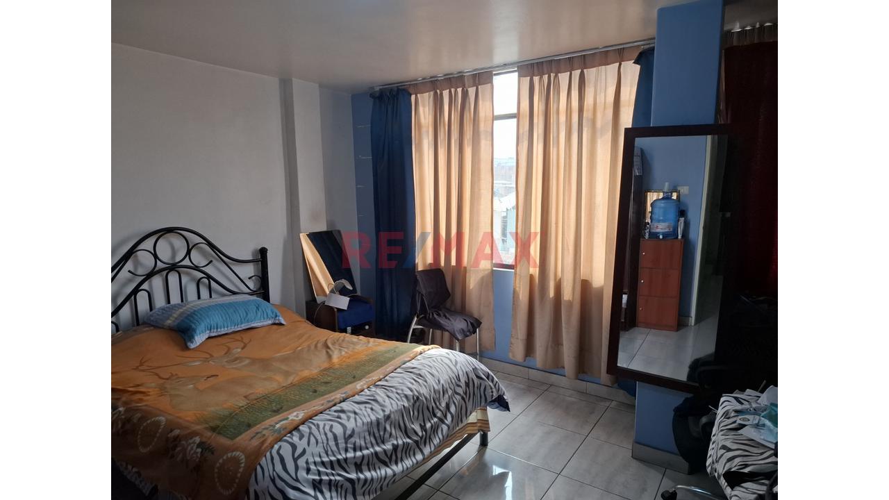 Venta De Casa En Urb. Chicago - 11