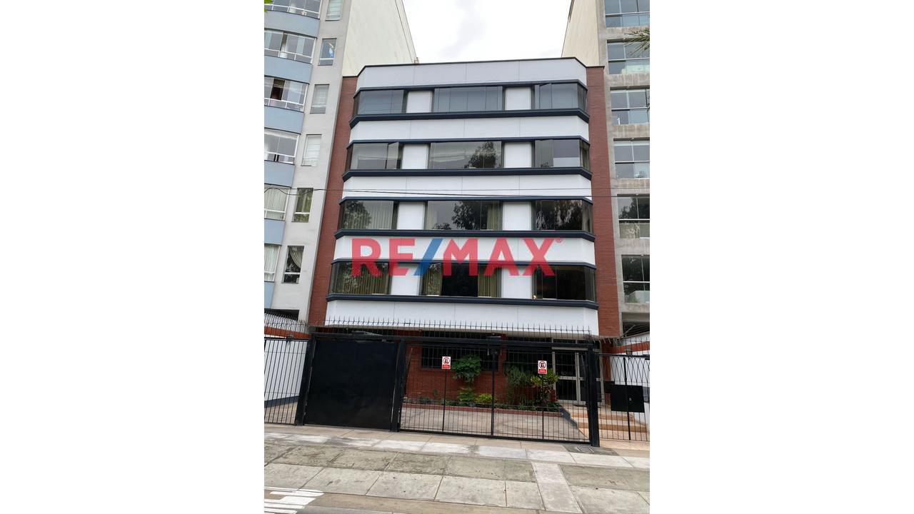 Departamento Flat Frente Al Parque En Uno De Los Mejores Distritos De Lima - San Borja