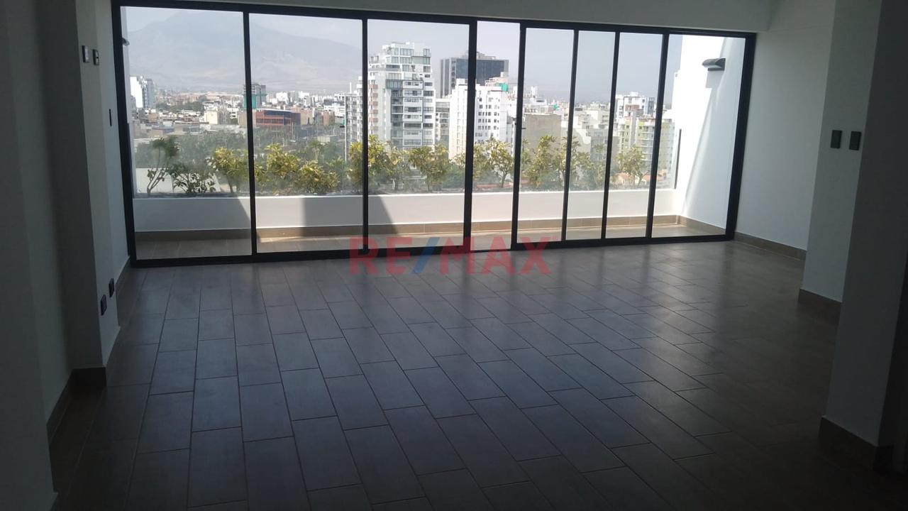 ✨ Vive En La Exclusiva Urb. California | ¡Listo Para Mudarte! 🏡 - 2