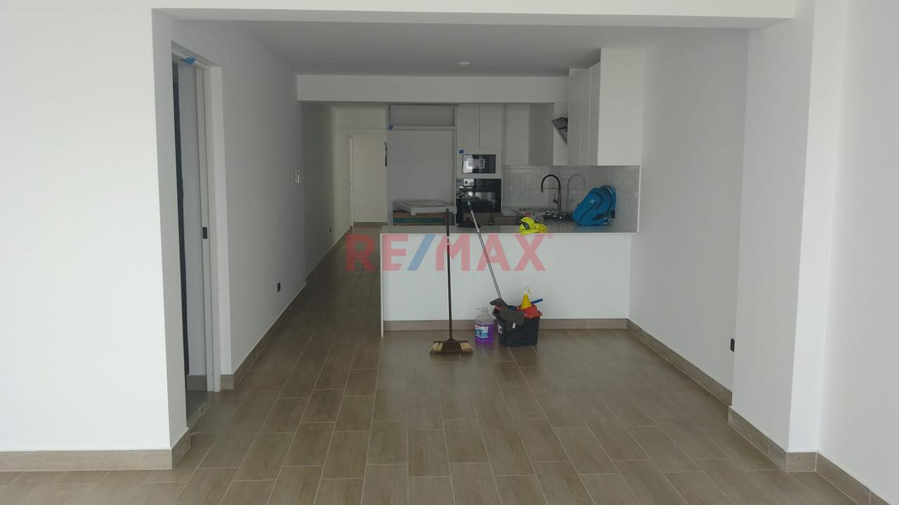✨ Vive En La Exclusiva Urb. California | ¡Listo Para Mudarte! 🏡 - 4