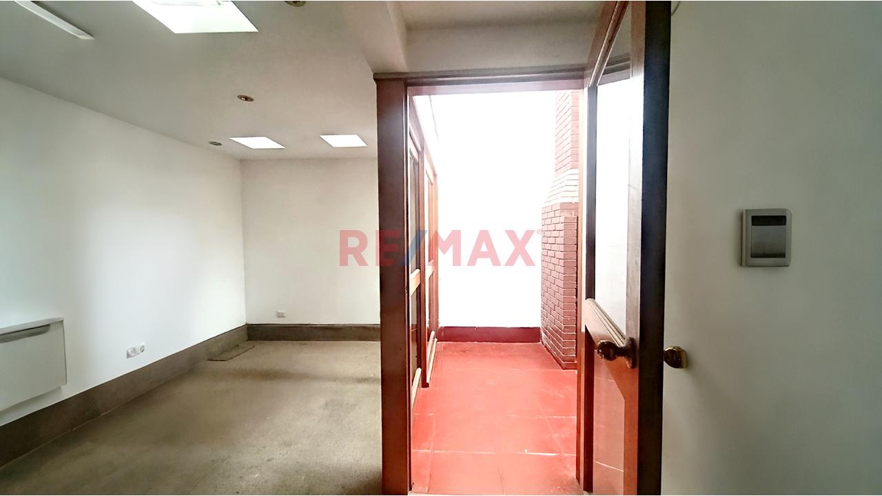 🌟 El Secreto Mejor Guardado De La Aurora, Miraflores! Exclusivo 1Er Piso Con Terraza Privada De 41 M² — foto 4