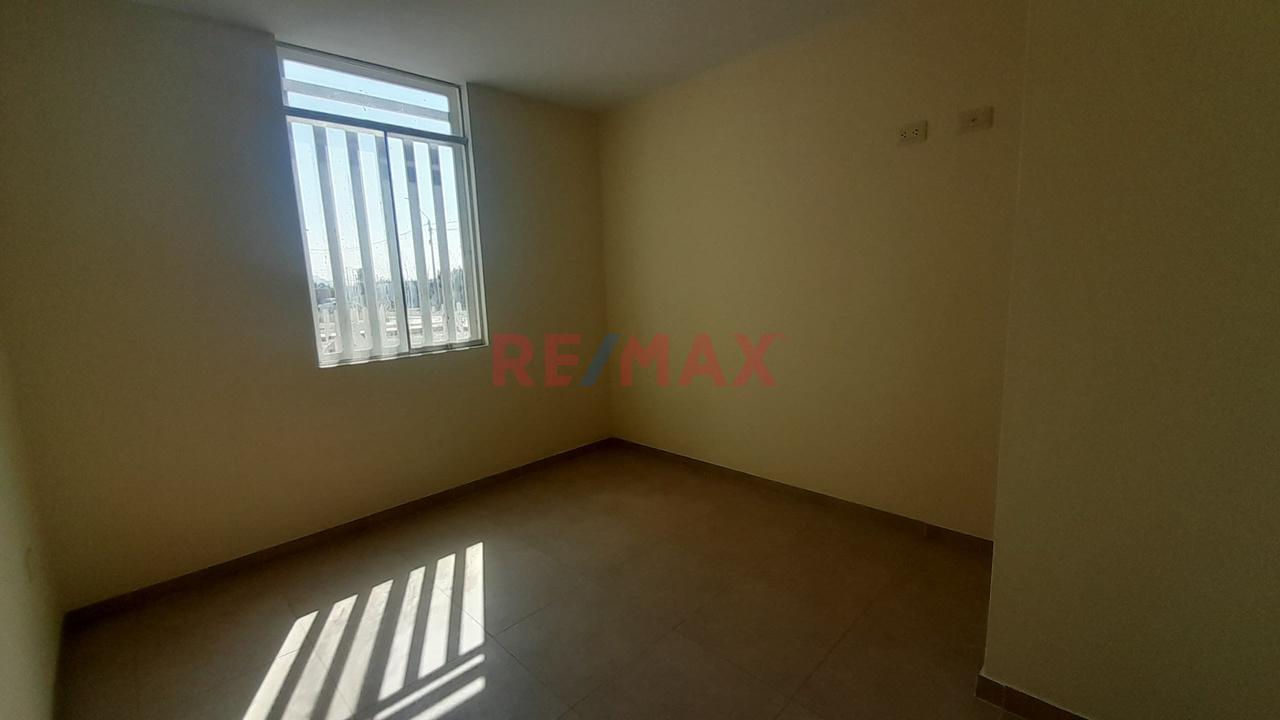 Casa En Alquiler Frente A Parque - Condominio El Remanso | Subtanjalla | Ica — foto 8
