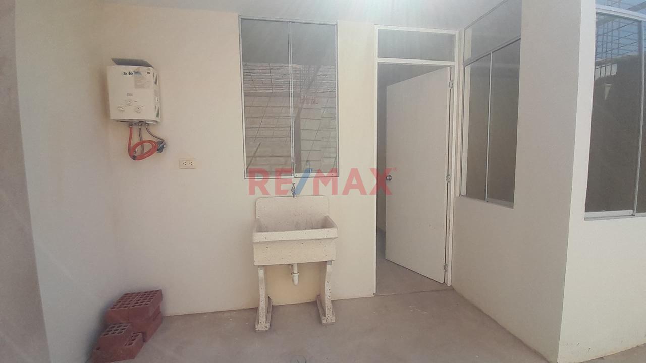 Casa En Alquiler Frente A Parque - Condominio El Remanso | Subtanjalla | Ica — foto 11