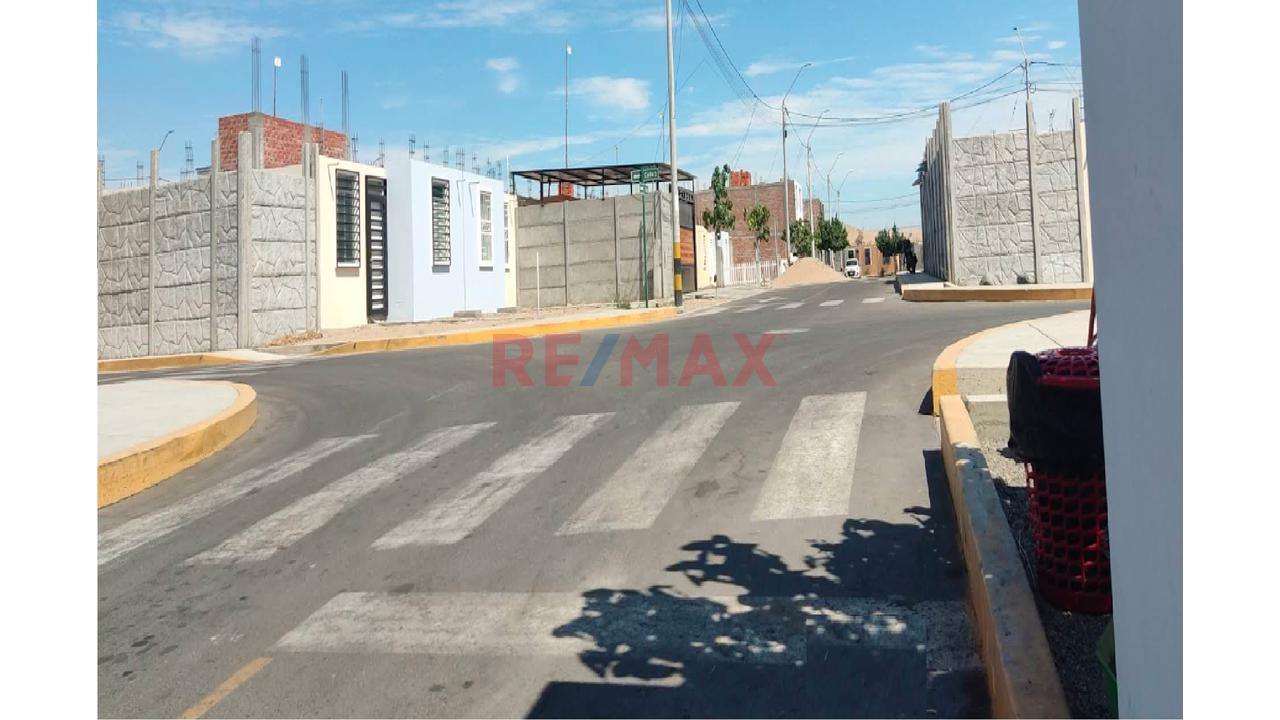 Casa En Alquiler Frente A Parque - Condominio El Remanso | Subtanjalla | Ica — foto 6
