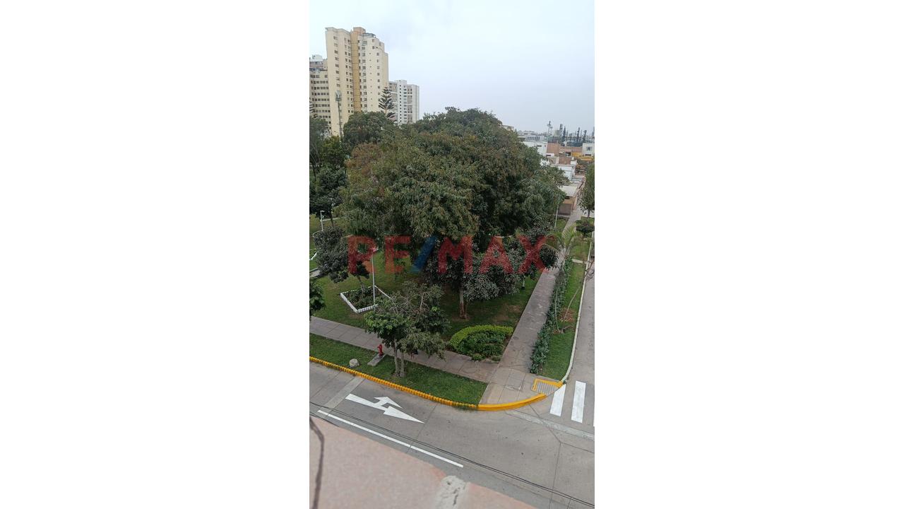 Se Vende Aires Del 4To Piso En Pueblo Libre Frente A Parque. - 10