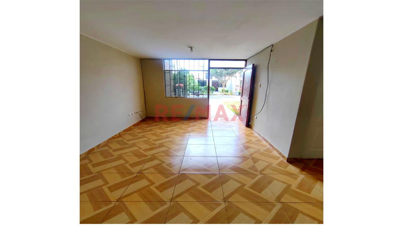 Casa En Alquiler En Urb. Las Palmeras | Ica - 9