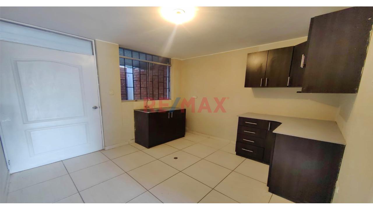 Casa En Alquiler En Urb. Las Palmeras | Ica - 12