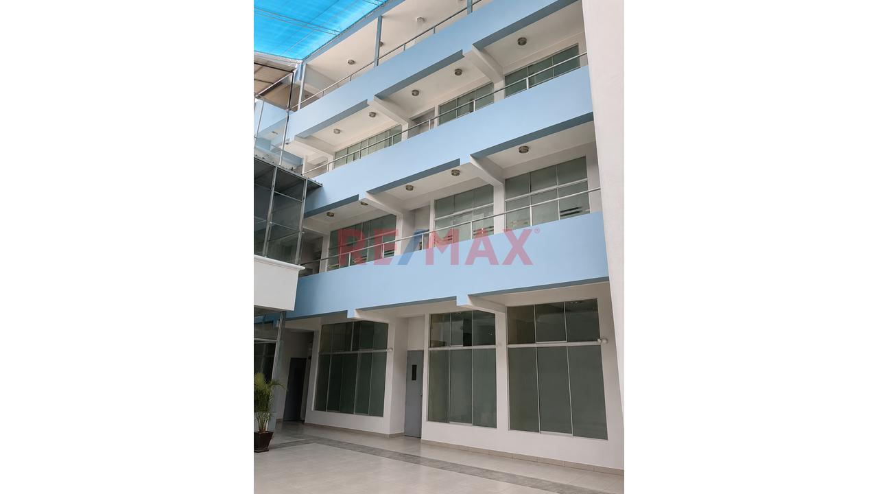 🏢Gran Sede Corporativa Lista Para Operar | 2 Torres + Casona | Estacionamiento Exclusivo | Av. Arequipa – Lince - 15