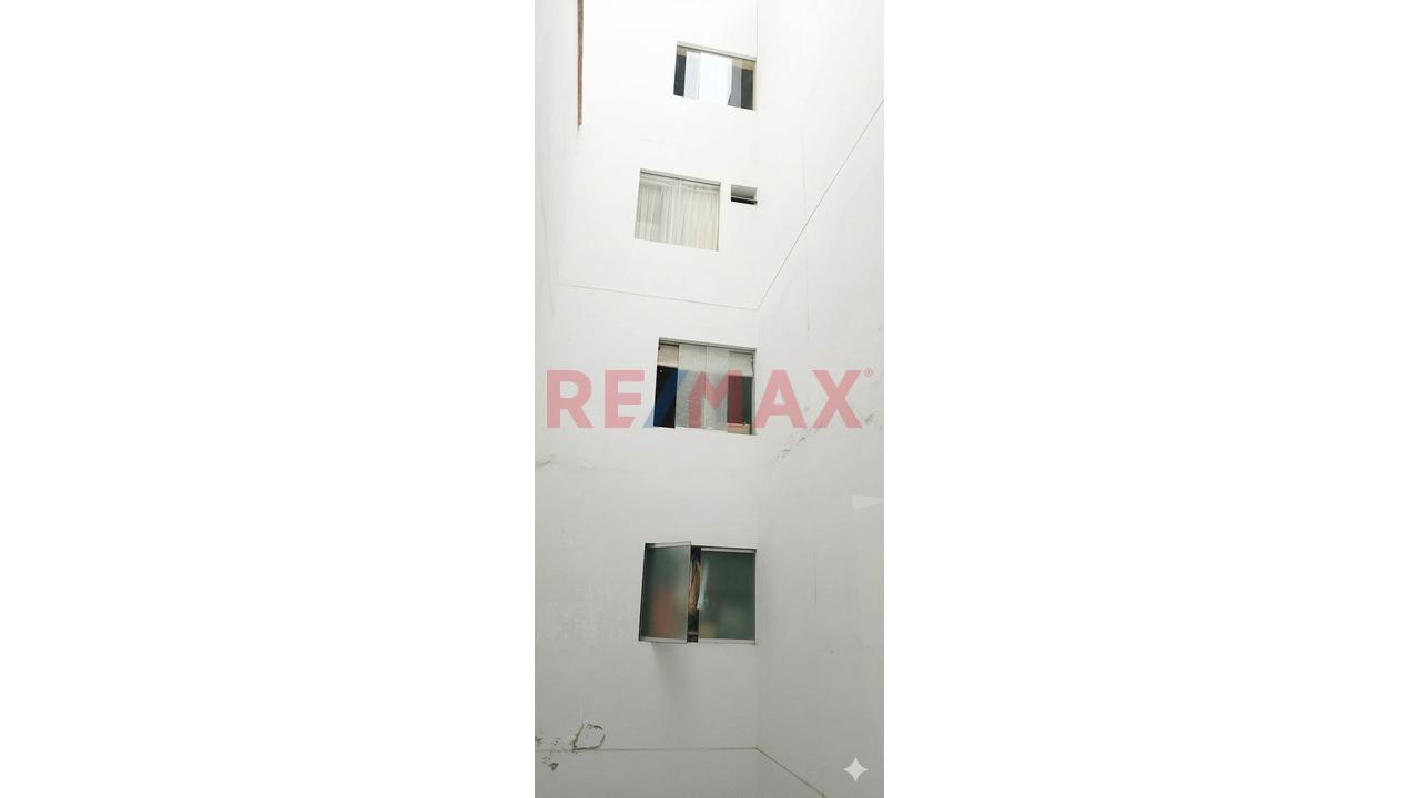 Venta Ocasion Por Mudanza: Flat En 5To Piso, Excelente Zona Frente Al Parque San Martin - Pueblo Libre — foto 5