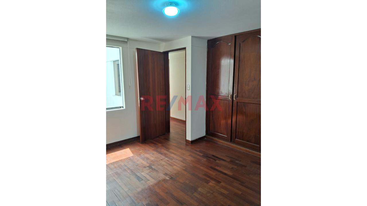 Alquiler Flat  Sta.Patricia La Molina. 2Do.Piso.3Habitaciones.2Baños.Estacionamiento — foto 4