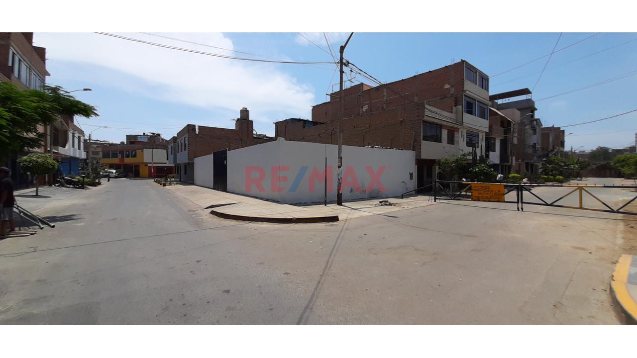 📍 Se Vende Local Comercial Estratégico En Los Alisos – Smp - 18