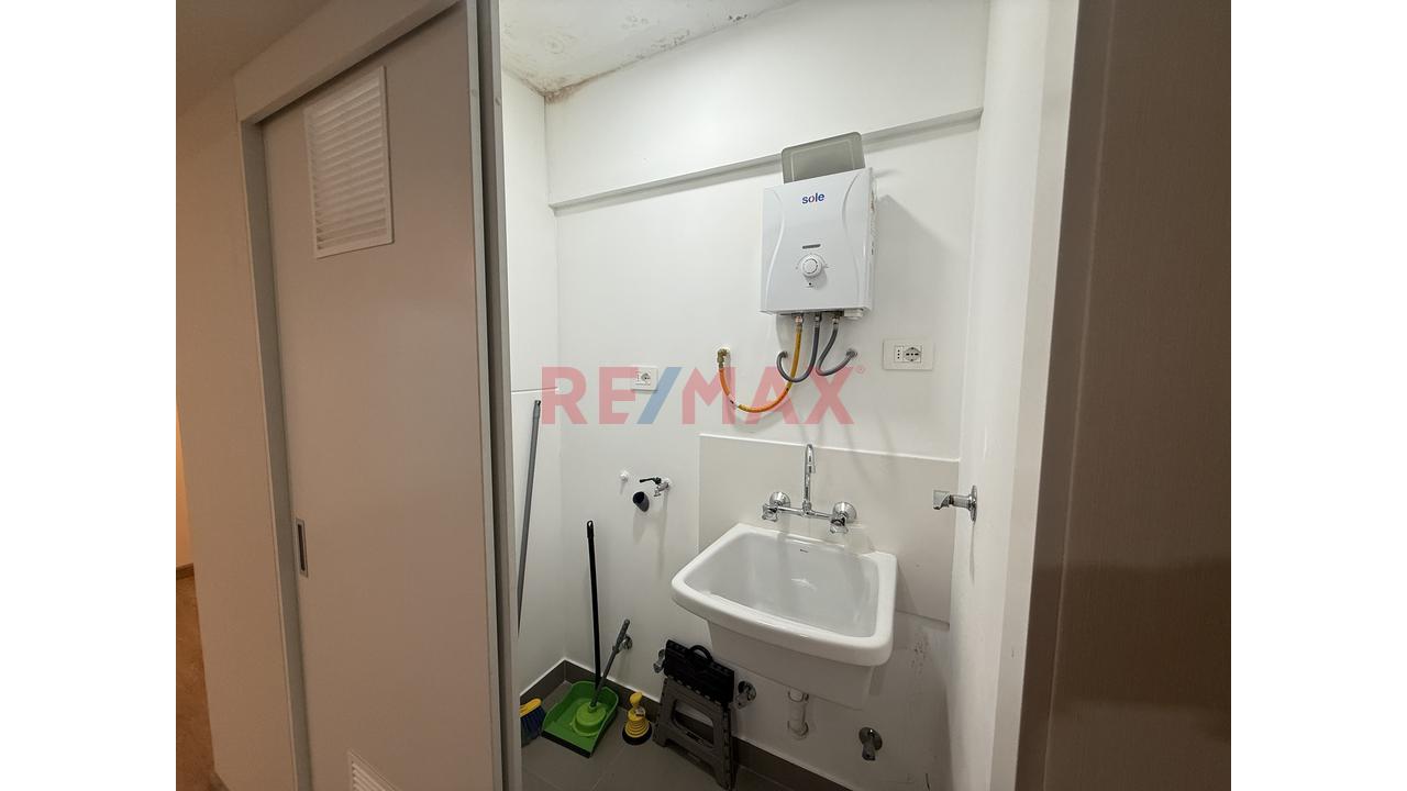Alquiler De Departamento En Santiago De Surco Frente Al Hipodromo — foto 11