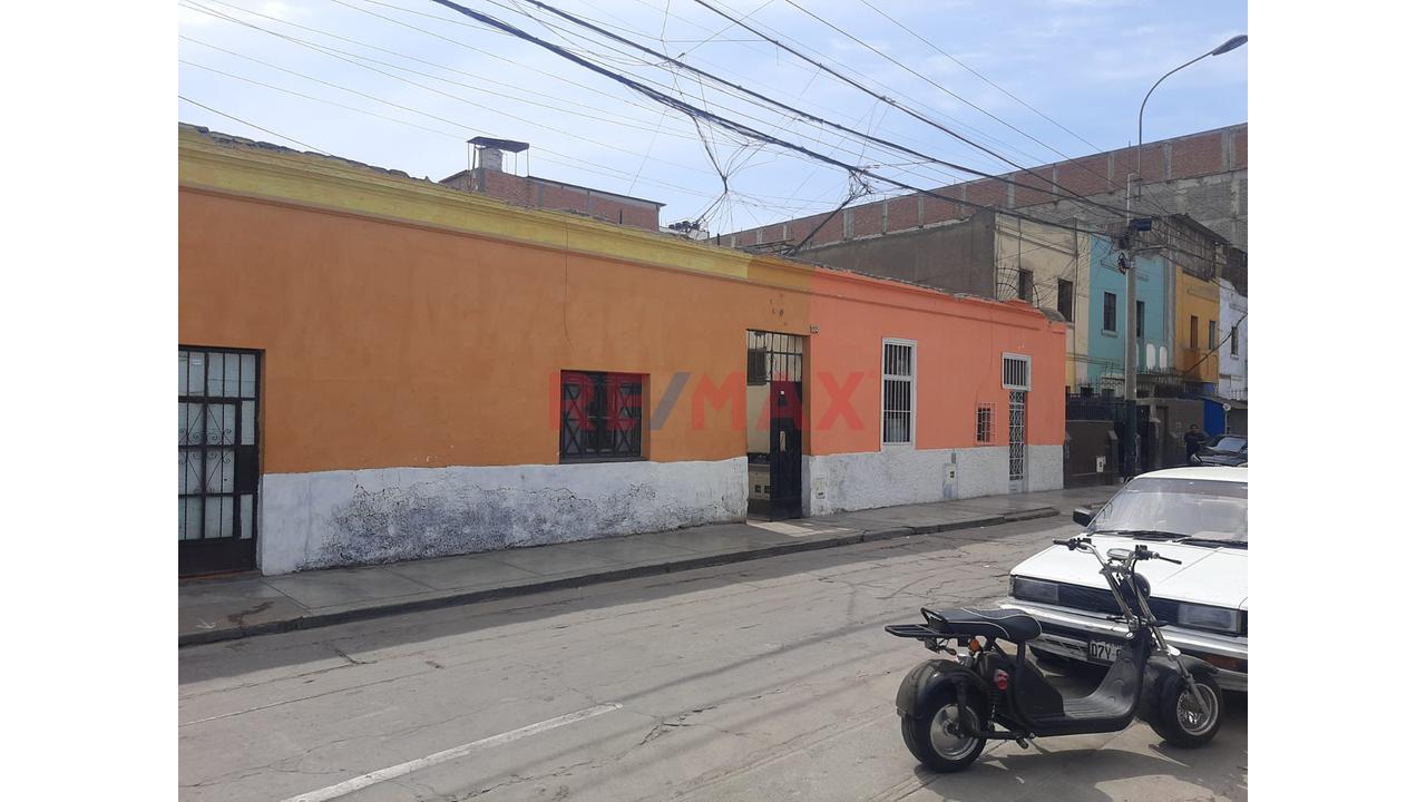 Excelente Oportunidad De Negocio, Se Vende Inmueble Como Terreno (1,022 M2) En La Mejor Zona Del Distrito De La Victoria - 5