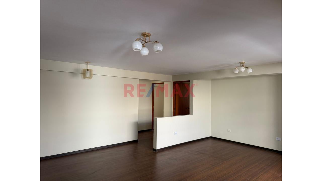Departamento En Venta 4To Piso Cerca Al Club Internacional Yanahuara - 17