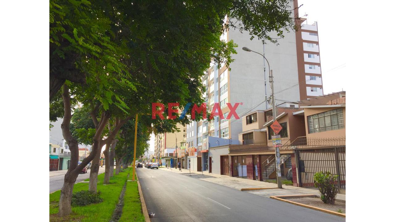 Alquiler De Departamento De 78 M² | Excelente Ubicación Cerca A Universidades Y Centros Comerciales - 1