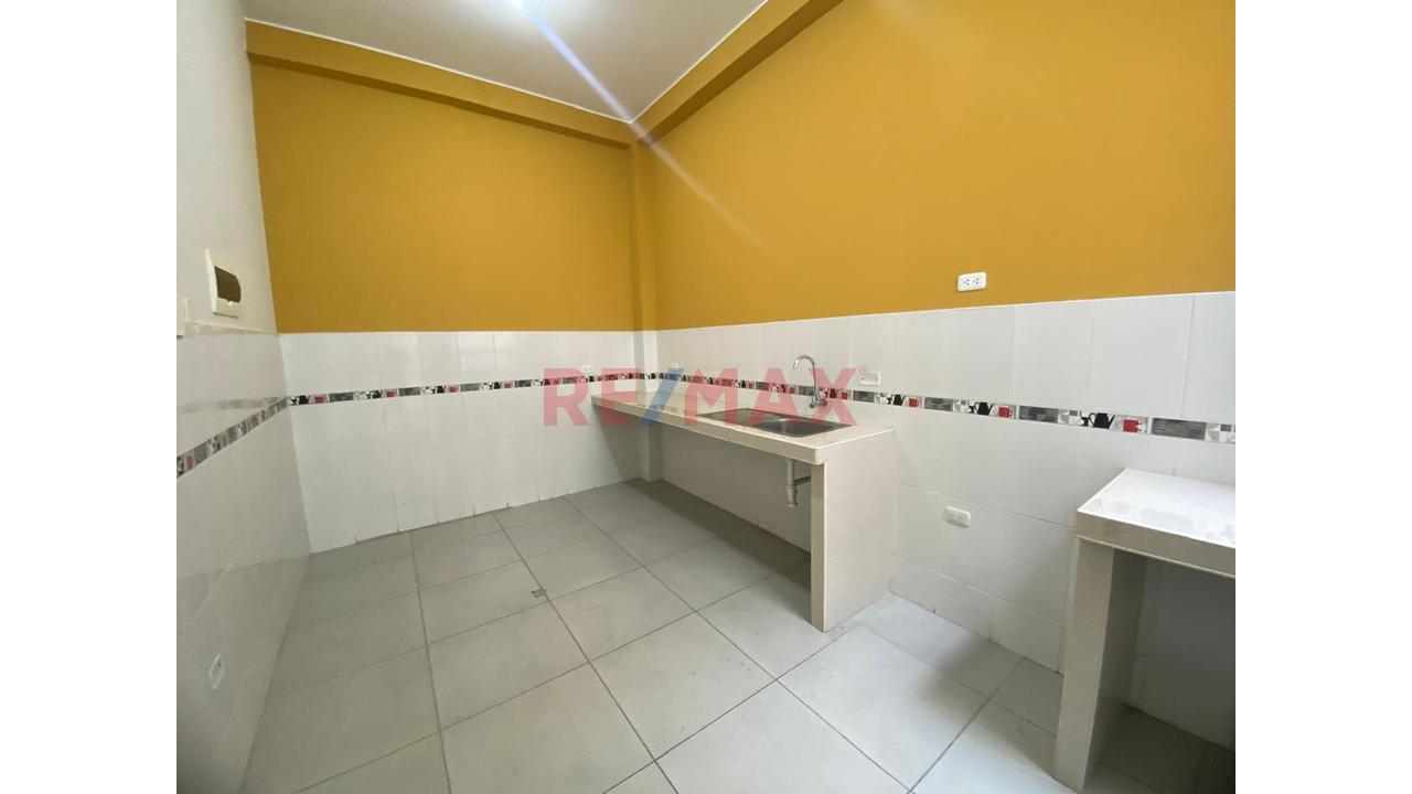 Alquilo Local Comercial - Piso 2 — foto 3