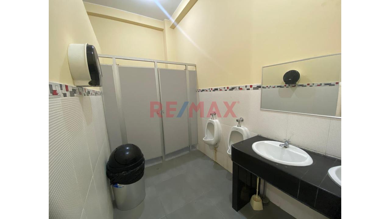 Alquilo Local Comercial - Piso 2 — foto 5