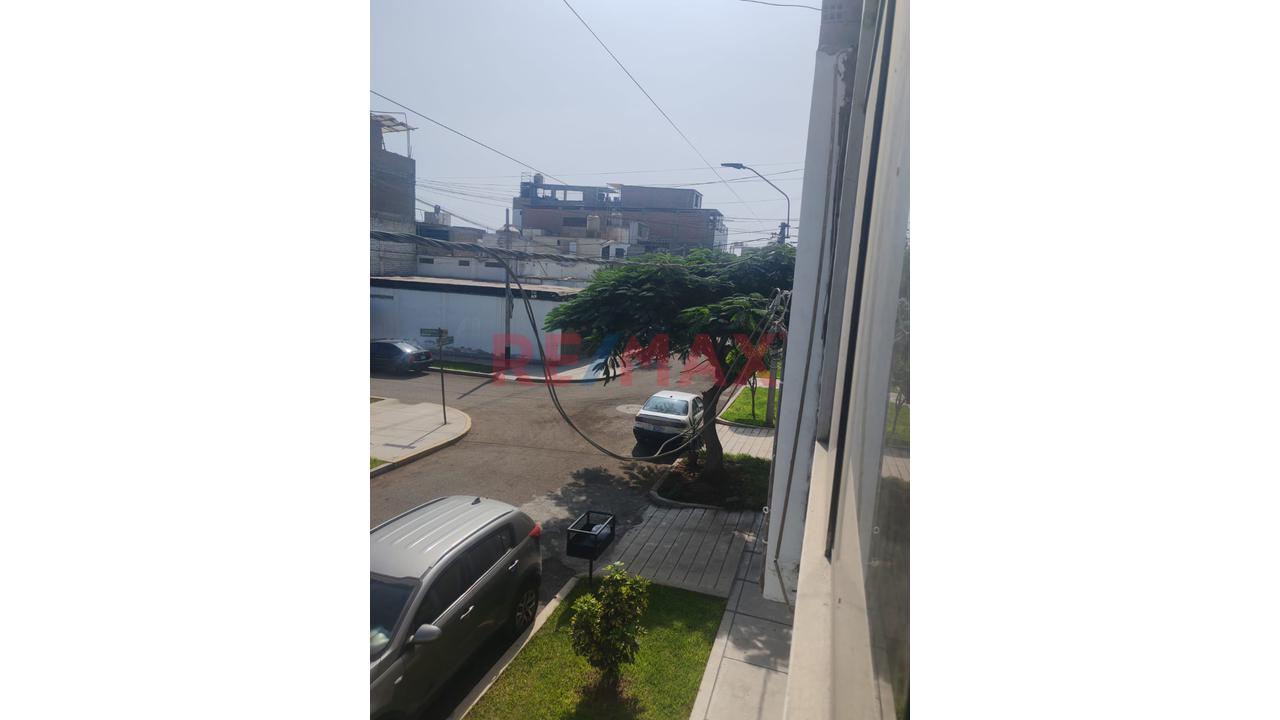 Vendo Exclusiva Residencia De 440 M² En Huaral: Confort En Un Solo Nivel, Amplio Jardín Y Totalmente Amoblada - 3