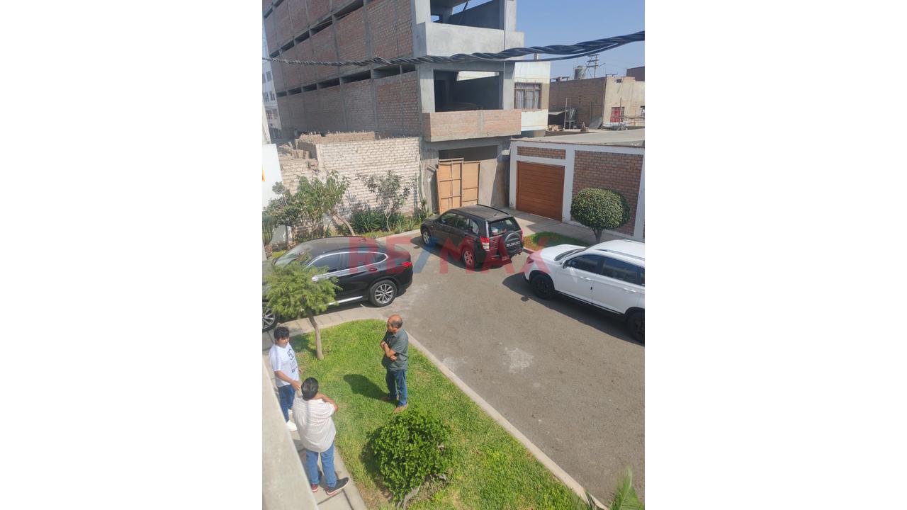 Vendo Exclusiva Residencia De 440 M² En Huaral: Confort En Un Solo Nivel, Amplio Jardín Y Totalmente Amoblada - 19