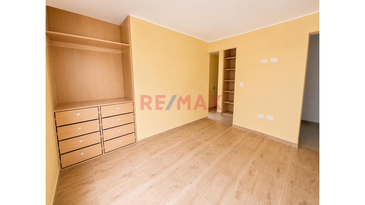 ¡Bello Dúplex Con Patio Privado! En Ate Vitarte - 10