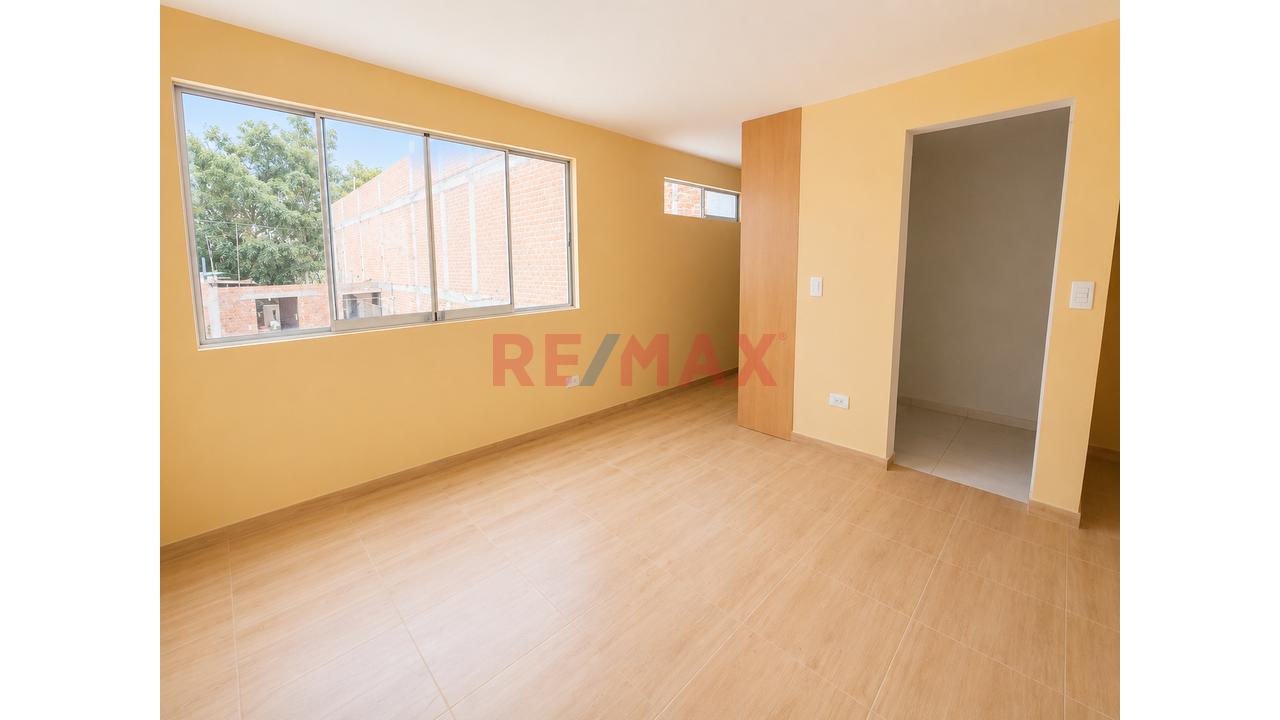¡Bello Dúplex Con Patio Privado! En Ate Vitarte - 5