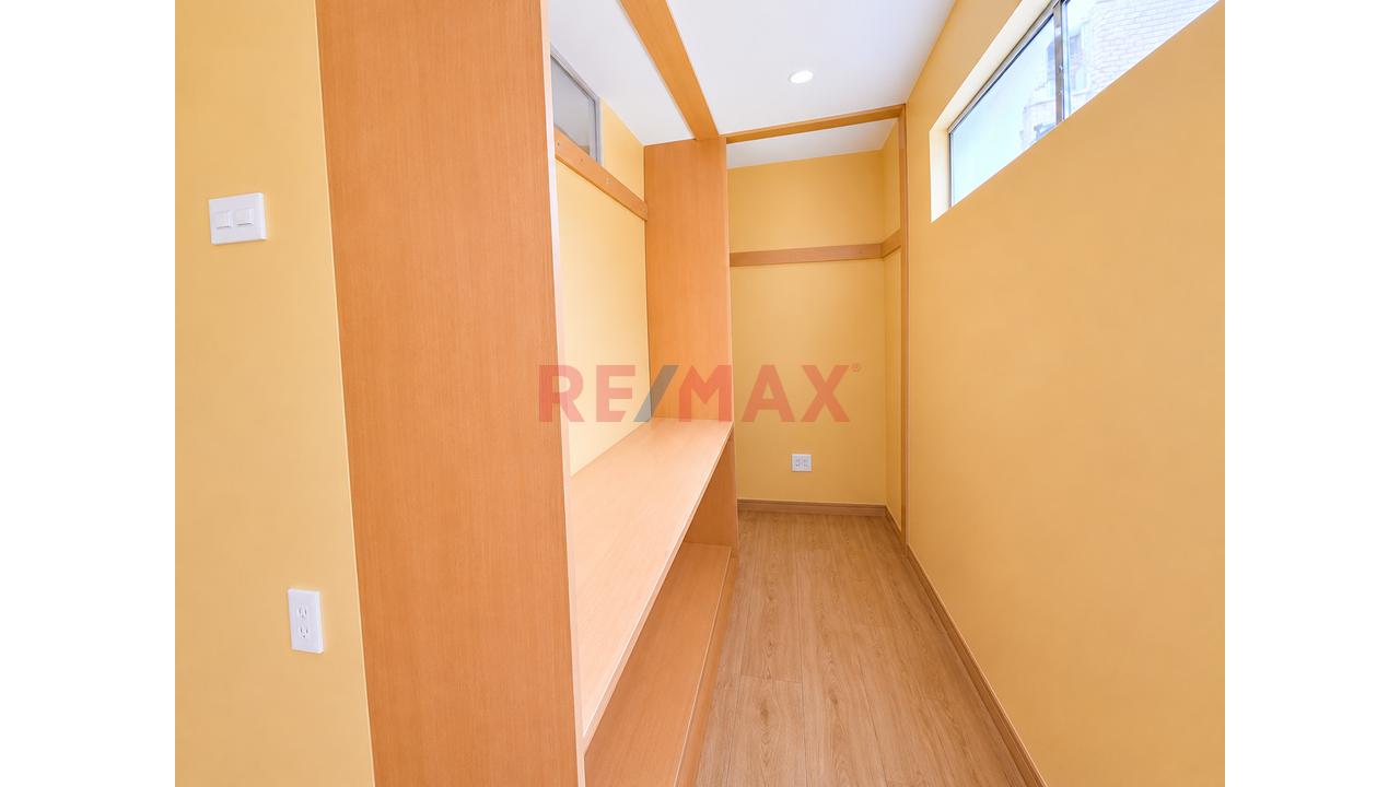 ¡Bello Dúplex Con Patio Privado! En Ate Vitarte - 12
