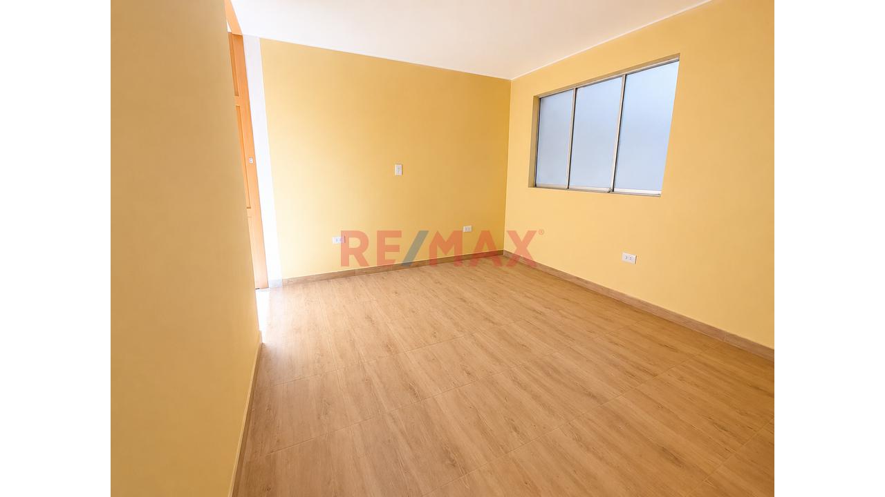 ¡Bello Dúplex Con Patio Privado! En Ate Vitarte - 6