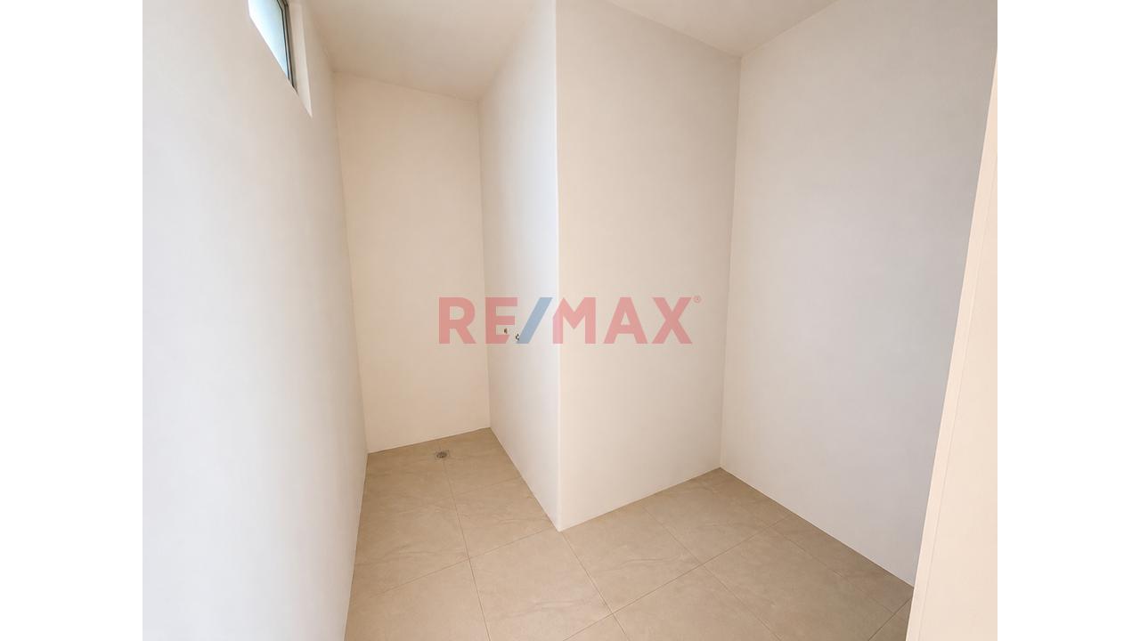 ¡Bello Dúplex Con Patio Privado! En Ate Vitarte - 14