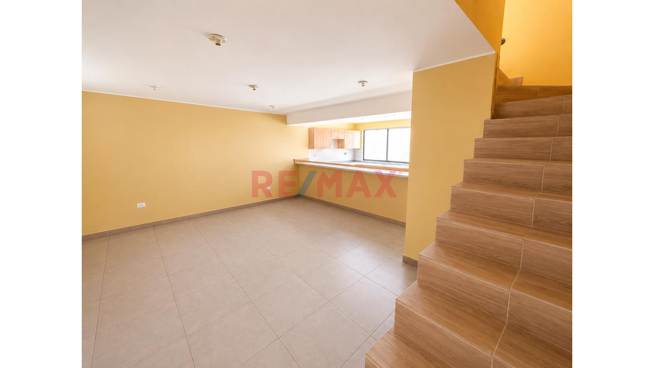 ¡Bello Dúplex Con Patio Privado! En Ate Vitarte - 4