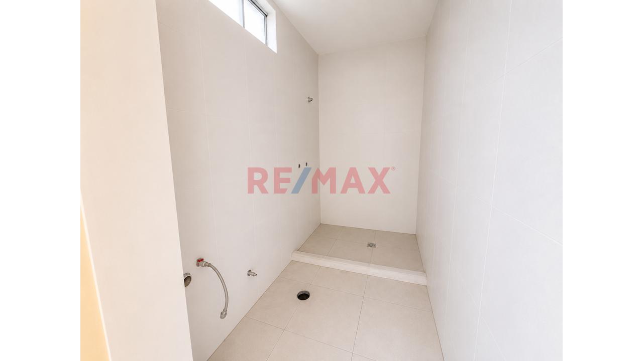 ¡Bello Dúplex Con Patio Privado! En Ate Vitarte - 15