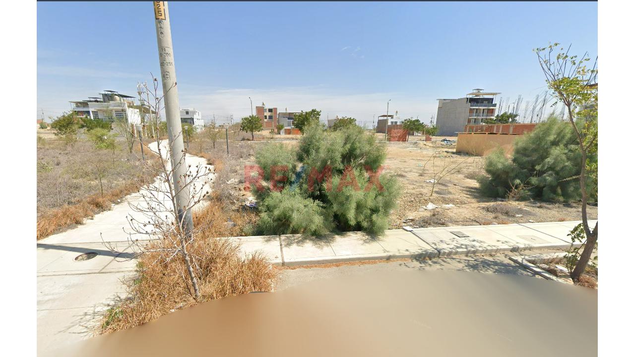 Venta En Esquina De Terreno De Ocasion En Boulevark Park Plaza Ek 37 — foto 5