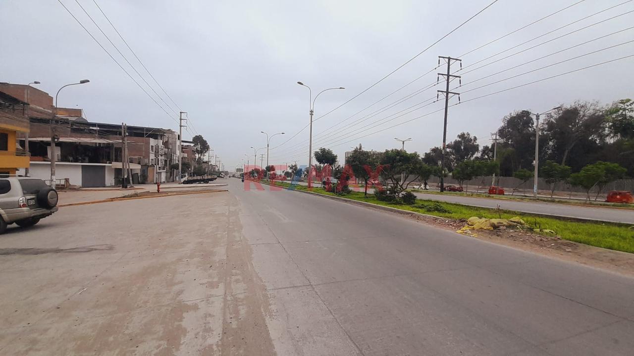Venta De Local Comercial Como Terreno En Av. El Sol - Villa El Salvador — foto 5