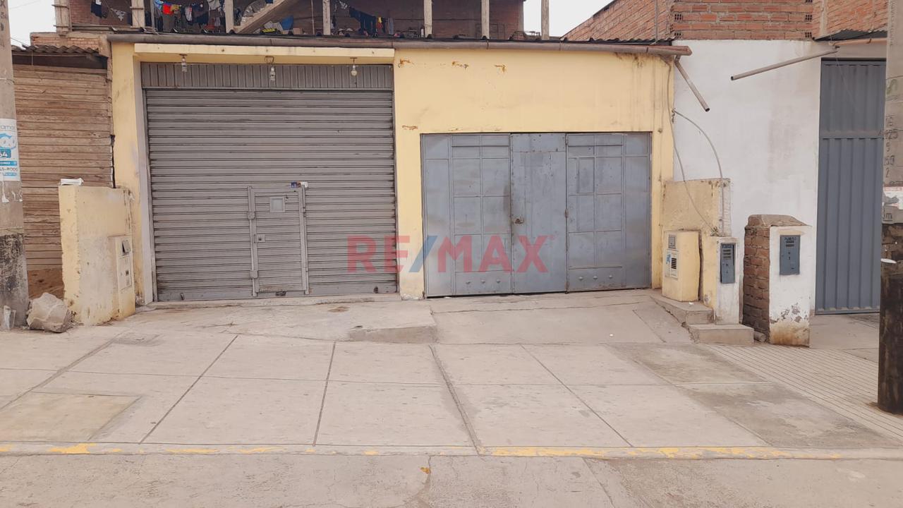 Venta De Local Comercial Como Terreno En Av. El Sol - Villa El Salvador — foto 3