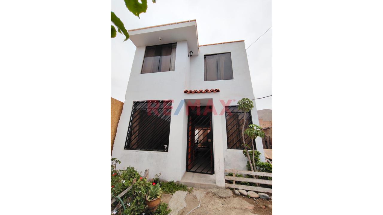 Venta Exclusiva Casa De Dos Piso En Santa Rosa. - 9