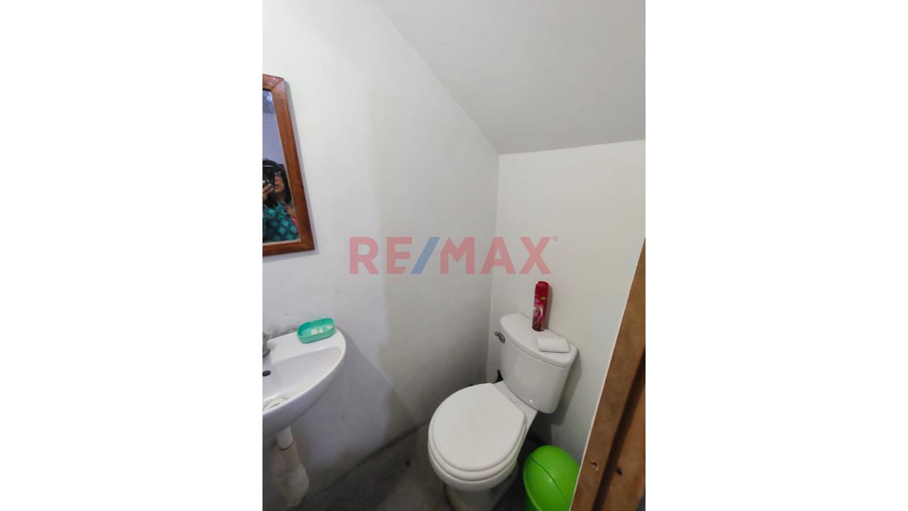 Venta Exclusiva Casa De Dos Piso En Santa Rosa. - 2