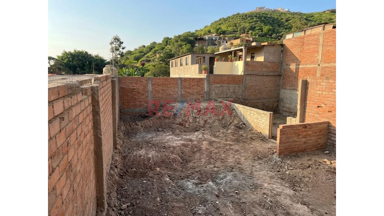 Terreno Urbano De 160 M² En Venta – Ventanilla