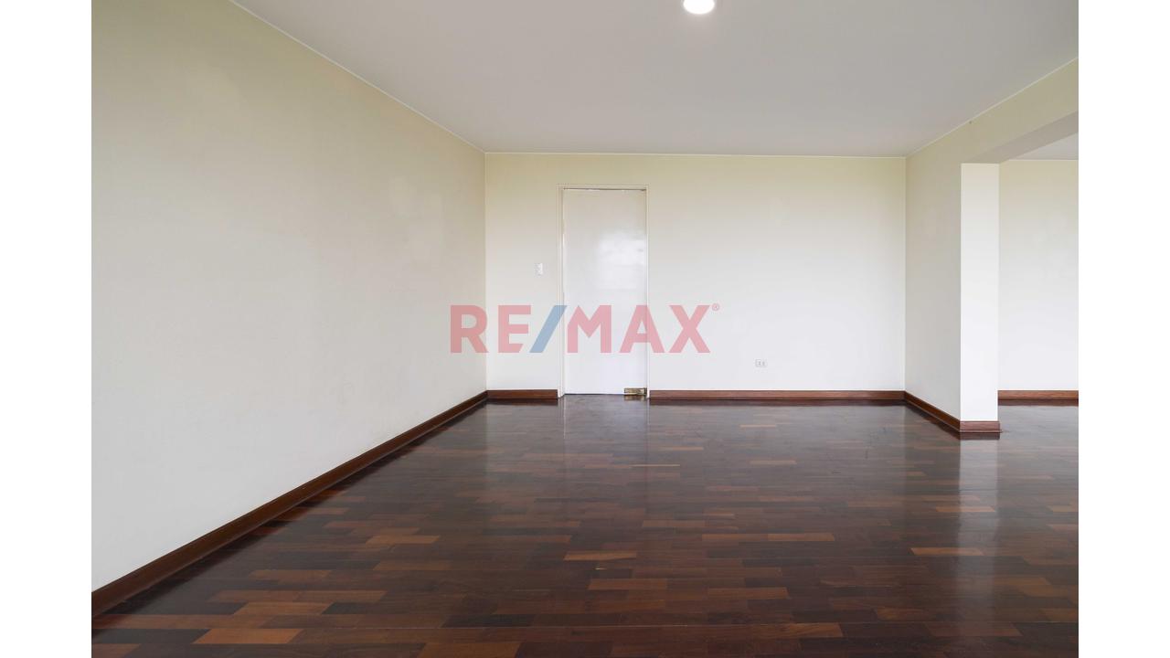 Vendo Exclusivo Departamento -  Frente Al Golf San Isidro — foto 7