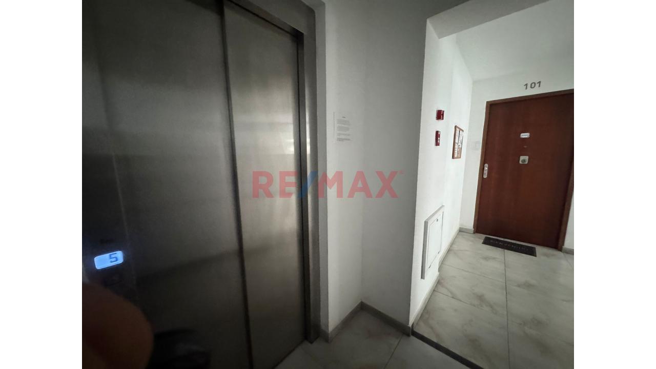 Lindo Departamento Con Cochera En 2Do Piso En Barrio Medico Surquillo — foto 10